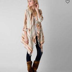 𝙂𝙄𝙈𝙈𝙄𝘾𝙆𝙎 by 𝔹𝕂𝔼 Striped Fringe Cardigan